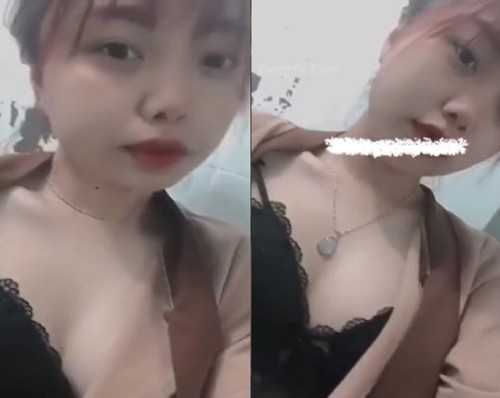 Clip sex hotgirl Linh Bé 2k5 dâm đãng móc lồn cho đỡ nứng